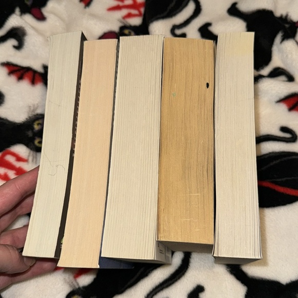 Stephen King Horror Books - Picture 3 of 5